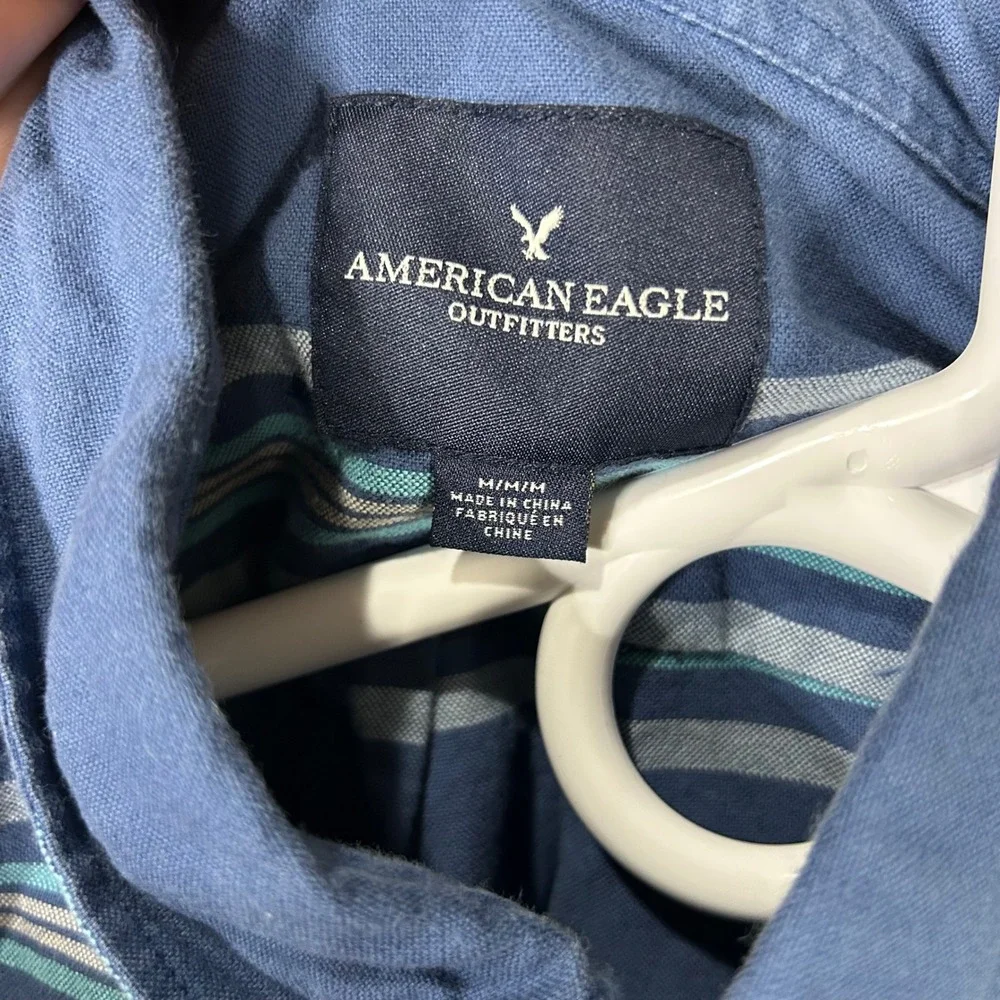 American Eagle Outfitters Mens‎ Striped Button Down Shirt Medium Soft Blue